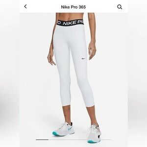 Women’s Nike Pro Cropped Legging White Size Small